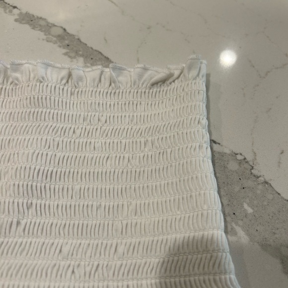 EUC Tube top in smocked cotton jersey with ruffle trim at upper and lower edges. - Picture 3 of 5